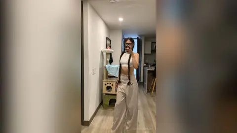 AdrianaAndrade — casual🧤