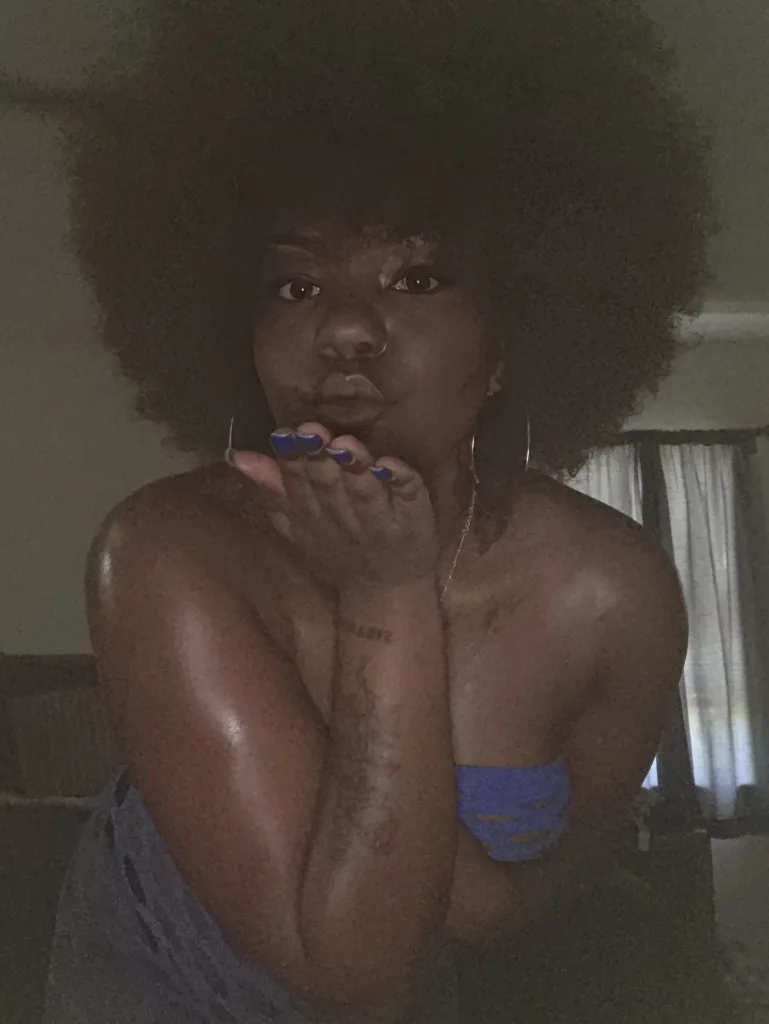 Foxxy_Brown101 — Streamate Photos