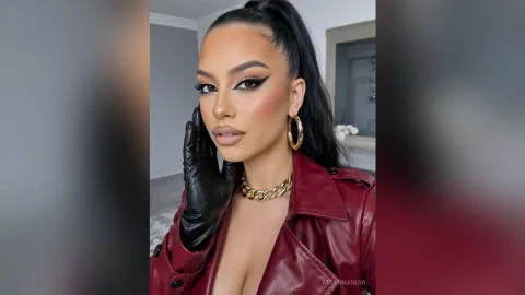 AriannaNoir — Your Queen
