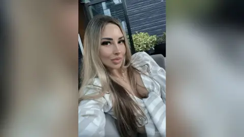 LisaVale — Spoil your Eyes