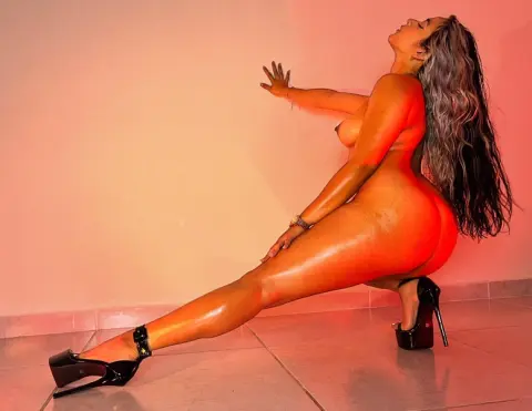 AuraSousa — Streamate Photos