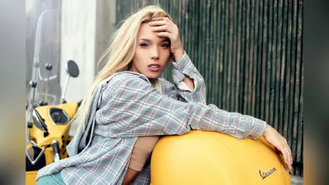 CarolineMayer — Let's take a ride!
