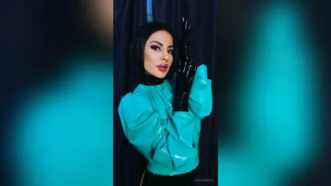 AgleaSwan — Latex My Passion