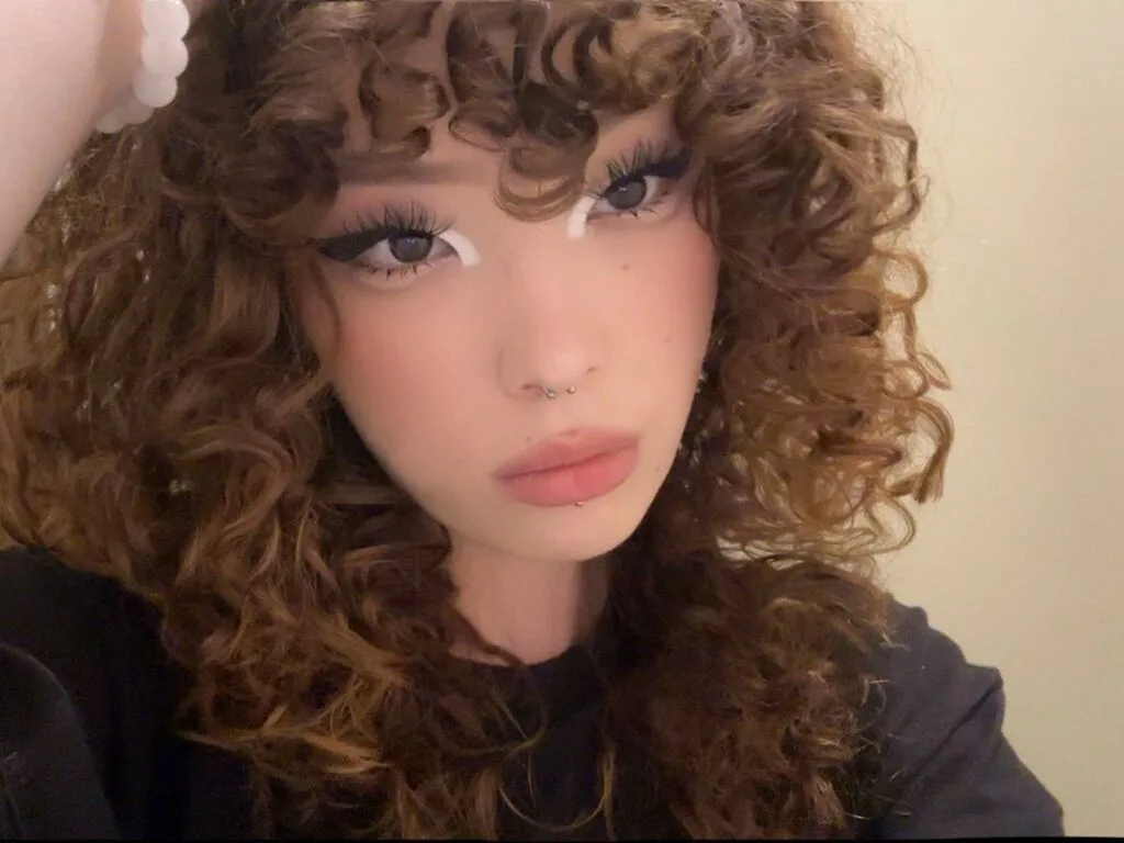 YangConnie