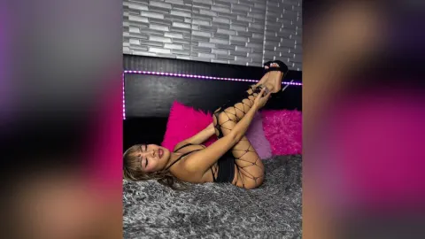 KarinaShienzs — 2