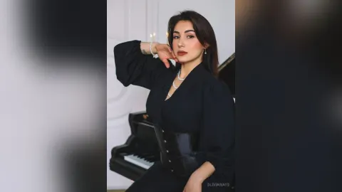OliviaWays — lady at the piano🎹