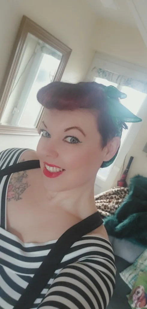 LouLouRouge — Streamate Photos