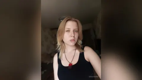 VikiCharm — Me