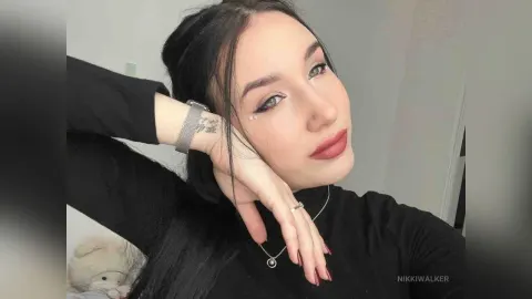 NikkiWalker — ❄️