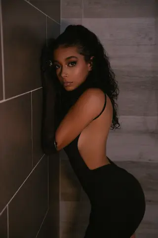 ChloeRosses — Streamate Photos