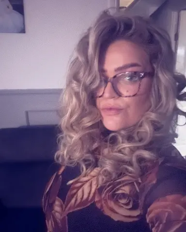 curlycherryuk — Streamate Photos