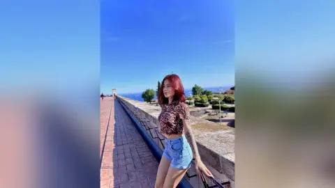 SylvieFox — Barcelona 🇪🇸 