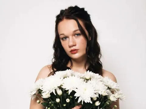 MirandaSakihara cam model