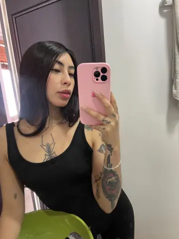 Macarena99 — Streamate Photos
