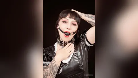 IsisBarker — Sexy maid