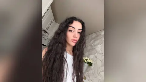 JunkoSheares — 3
