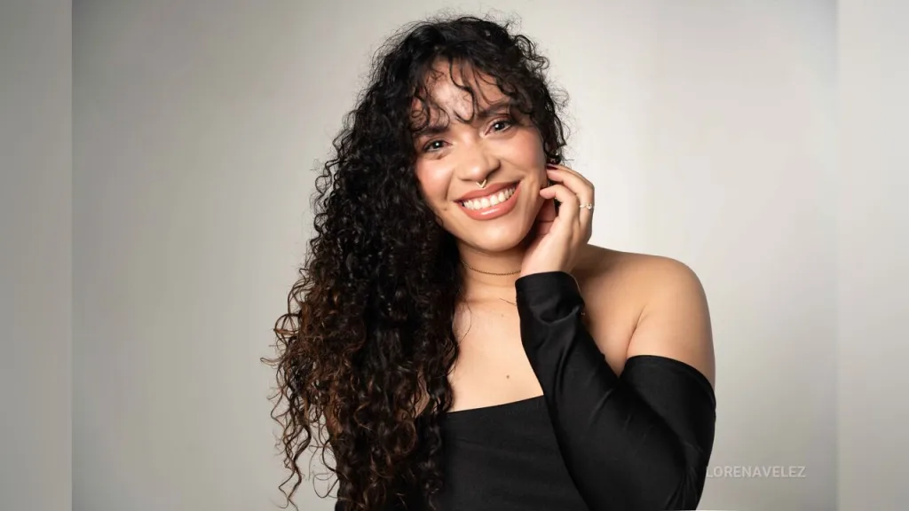 lorenavelez β A hot Colombian Latina π₯