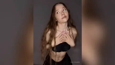 PollyPower — 🌸 Light Touch Mood 🌙