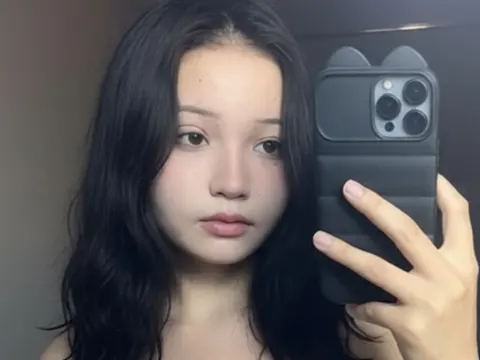 KizzyScheidegger cam model