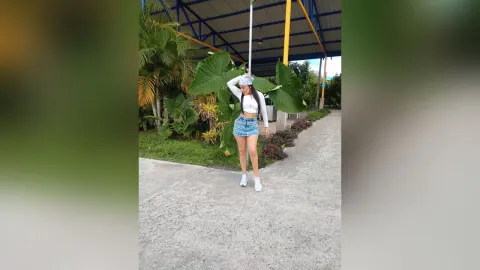 NinaBallack — Walking