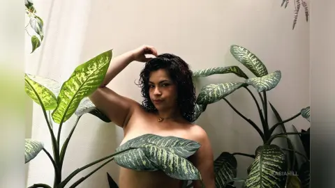 KasiaHill — green and purple