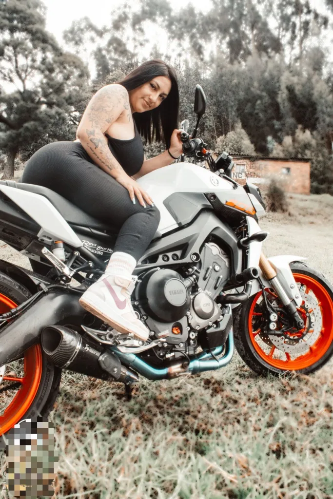 Ximena20 — Streamate Photos