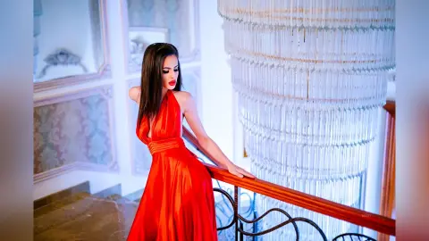Missy — Red dress