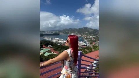 IsabellaEstrada — One More Look