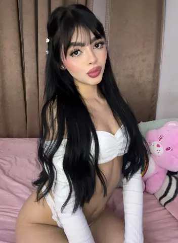Aurora_Evans — Streamate Photos