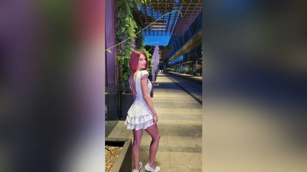AngelineRed — Selfies !