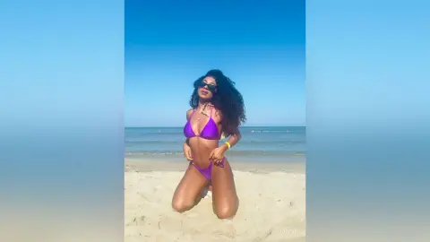EimmyNovak — 🏖️🌞