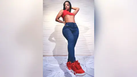 MilyThomas — 💋