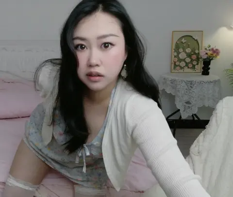Lrenelvy — Streamate Photos