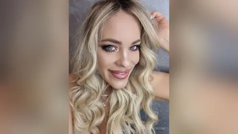 RosemaryEvan — SExy feeling!