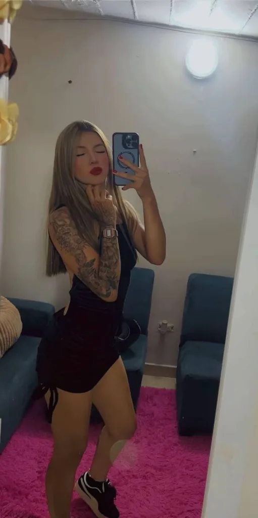 Emmaa_Queen — Streamate Photos