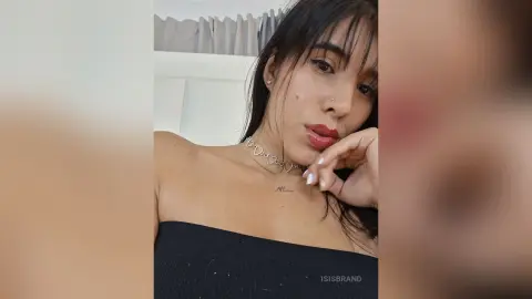IsisBrand — 💋💋