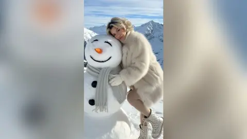 JessieBond — Santa Baby