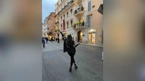 IvyEdhessa —  Italy 🇮🇹 