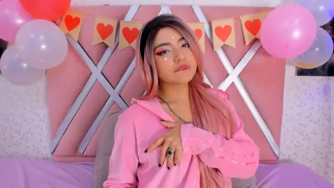 LailaSumeru — Streamate Photos