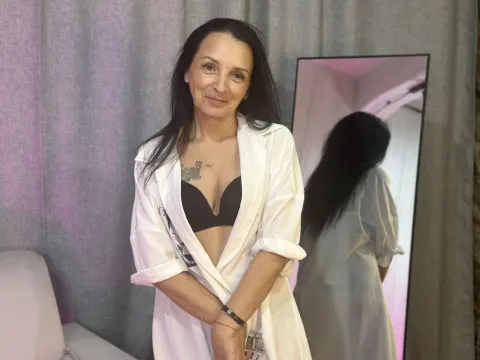 JennieRichards cam model