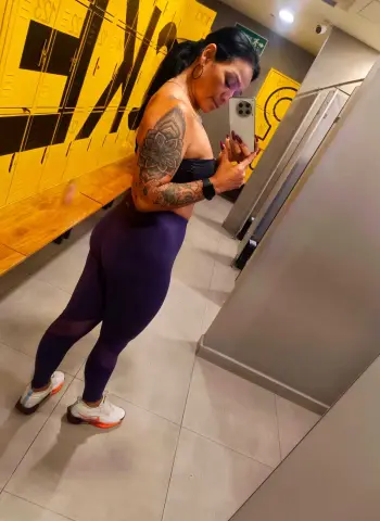 Helamilf — Streamate Photos