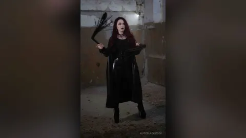 AliceBlackwood — Romance of pain in forgotten places