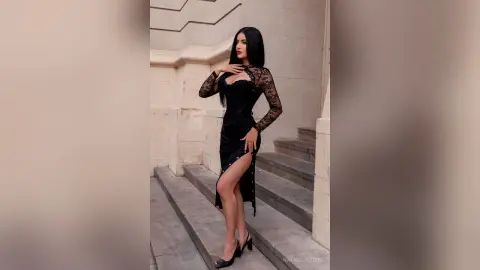 NatashaCurie — 🖤