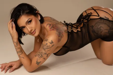 Lotie_Cox — Streamate Photos
