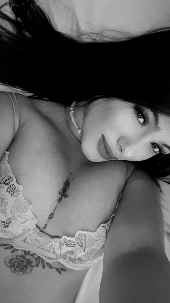 ThianaGray — Streamate Photos