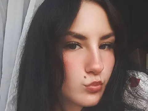 SadeLanden cam model