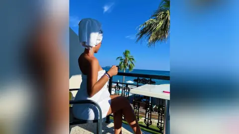 AudreyEla — Vacation🌊