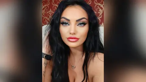 EvelyneSmith — kisss