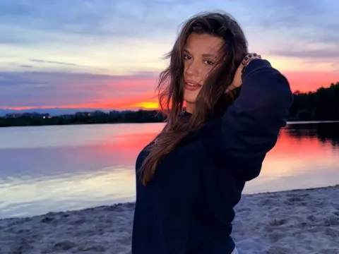 CarlyFelde cam model