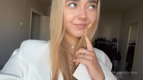 MarianaBrookman — Sweet blush